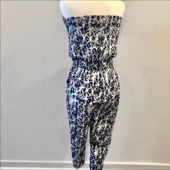 Mudd strapless printed blue and white casual jumpsuit small - Picture 2 of 13